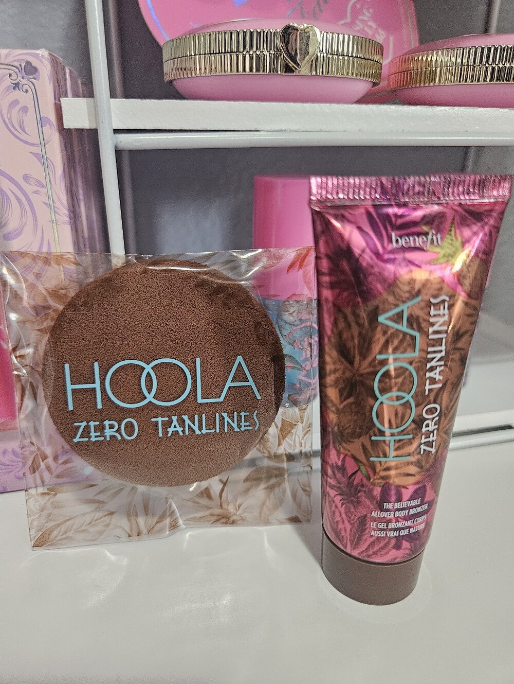 Benefit Hoola Zero Tanlines Bronzer Tube & Puff